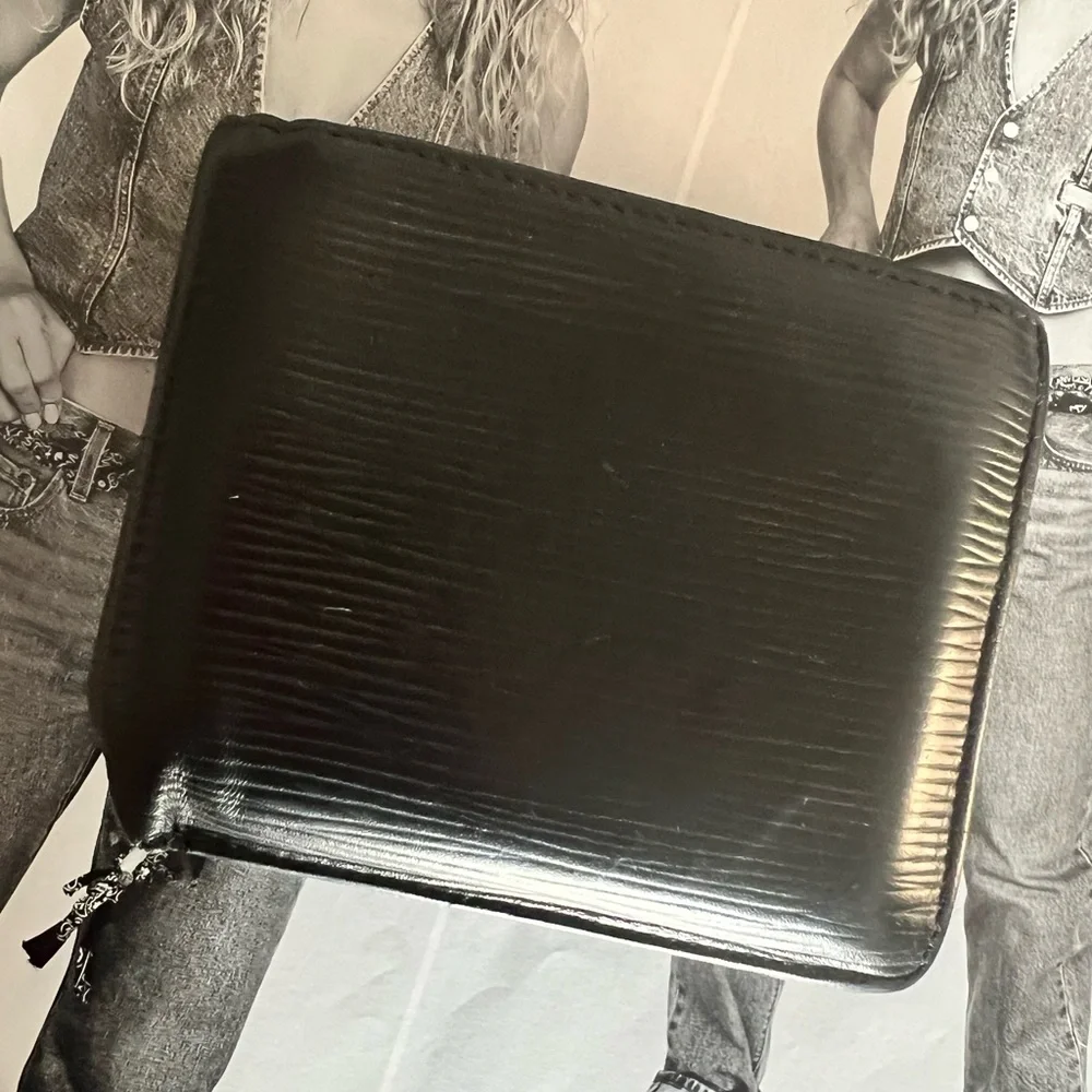 Louis Vuitton men’s leather wallet